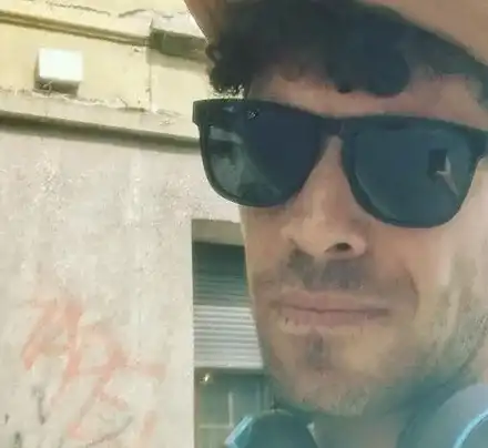 След като му взеха книжката: Явор Бахаров яхна колело за 6 бона (Папарашко фото)