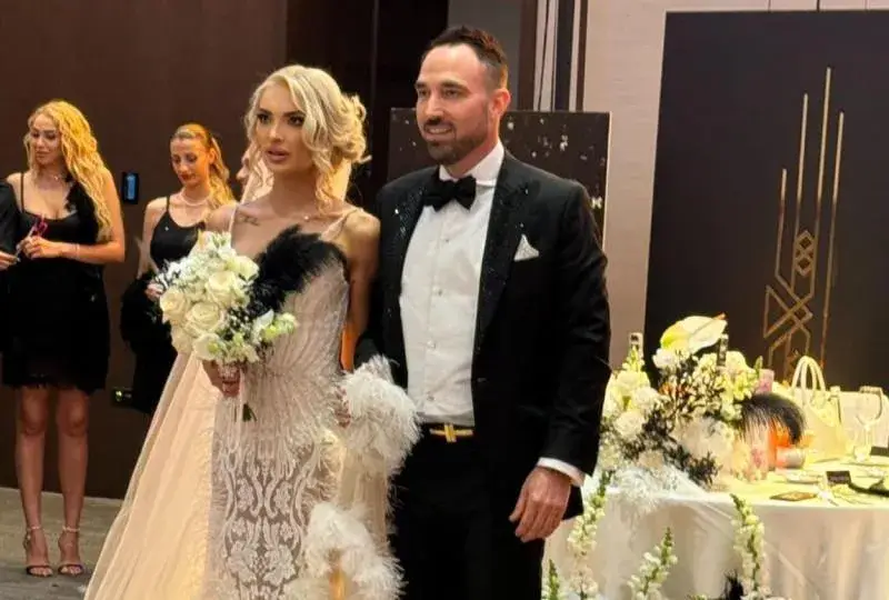 След сватбата с милионера: Анита на Рачков бяга в Америка