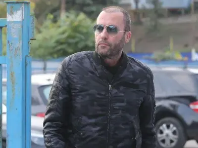 След условната присъда: Нойзи пак тръгна по баровете… САМ (ФОТО)