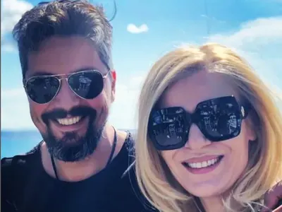 Стефан на Гала чукна 47, водещата гони 60, изглежда доста състарена (Снимки)