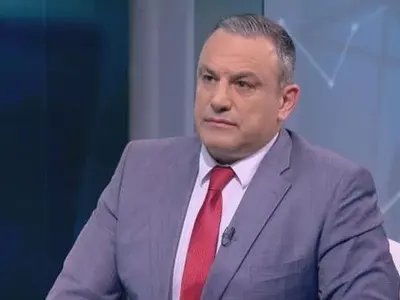 Свлачище срутило къщата на Юксел Кадриев