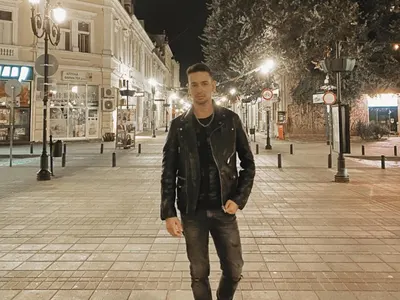 Тъкмо мислиш, че си видял всичко: Появи се първият мъж народна певица у нас ВИДЕО