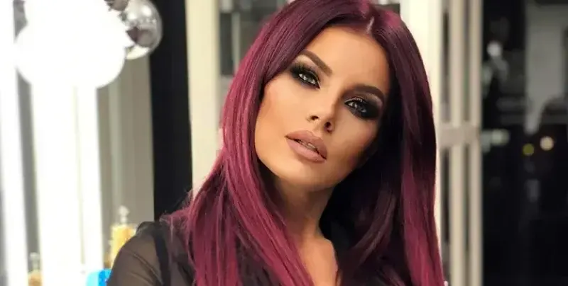 Валя си подари песен за ЧРД