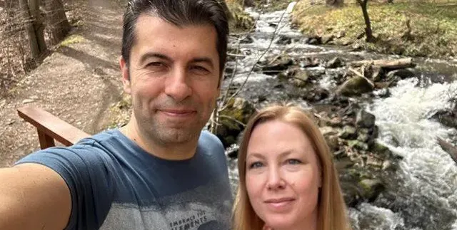 Вдъхновена от любовта: Линда с романтична изненада за Кирил Петков СНИМКИ