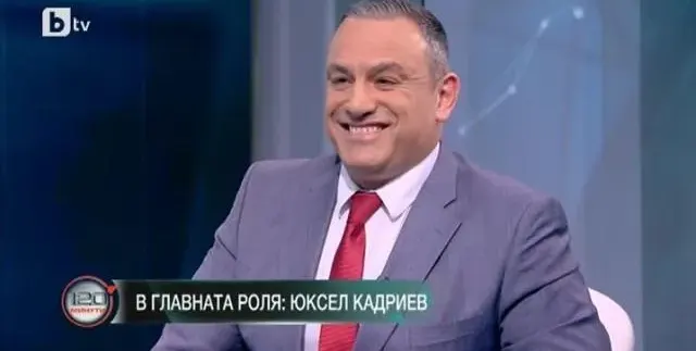 Влюбен до уши Юксел Кадриев пише стихове