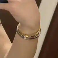 Върхът на разхищението! Мис България спортува с бижута за 55 бона (СНИМКИ + Цена)