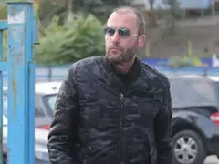 След условната присъда: Нойзи пак тръгна по баровете… САМ (ФОТО)