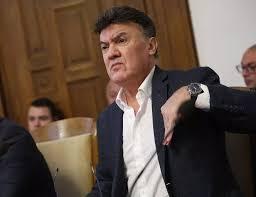 Властта обича скъпите играчки (СНИМКИ)