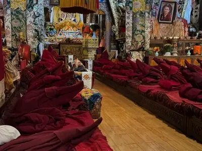 Бизнесдамата Ваня Червенкова обикаля Тибет (СНИМКИ)