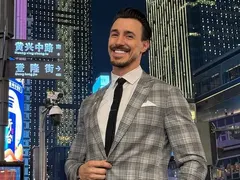 Ергенът Виктор ще живее няколко месеца в Китай