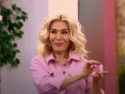 Гала ПЛАЧЕ в ефир! Става баба! Вижте бременната Мари