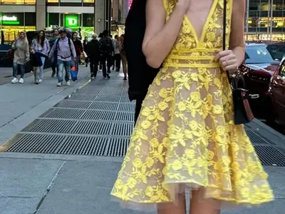 Гери Малкоданска шашка американците с прозрачна рокля (Снимки)