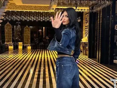 И Мис България се набоцка с опасните инжекции за тен! Стана като морков (СНИМКИ)