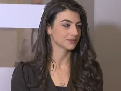 Животът на богатите: Лена с бижу колкото 10 пенсии, Линда с чанти за 5 бона! И още + СНИМКИ