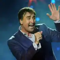 Кичка Бодурова слага край на половинвековната си кариера с турне