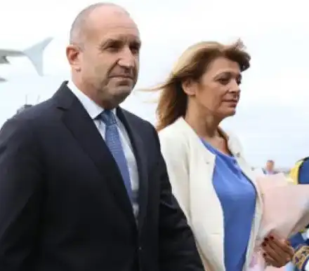 Мистериозен лечител лекува Румен Радев