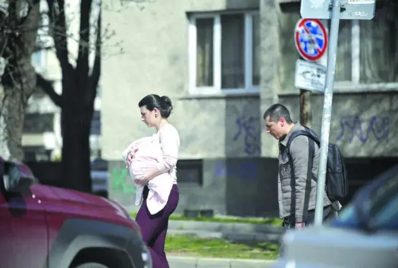 Мъж на място: Миро на Лена скочи на квартални пияници