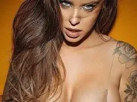 Най-надарената готвачка от "Хелс китчън" стана порнозвезда (Снимки за възрастни)