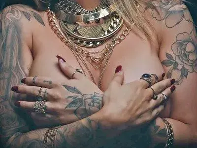 Най-надарената готвачка от "Хелс китчън" стана порнозвезда (Снимки за възрастни)