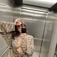 Николета показа напращяла гръд (Фото)