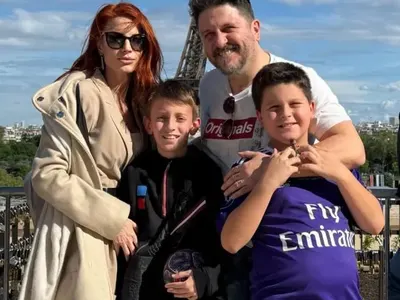 Новата на Блатечки се грижи за сина му от Диляна Попова (СНИМКИ)