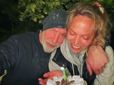 Новото гадже на Снежана Макавеева може да й е баща