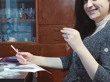 О, Боже! Петра стана първата транссексуална астроложка