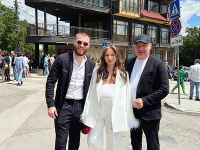 Одрала му е кожата! Вижте щерката на шеф Манчев като абитуриентка (СНИМКИ)