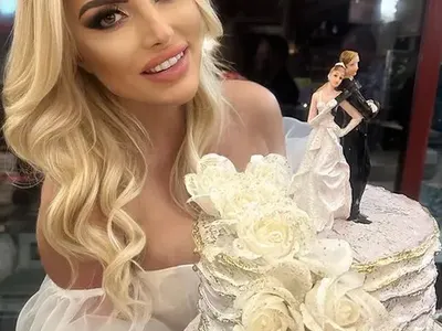 Попфолк певицата с най-големия бюст се омъжи (СНИМКИ)