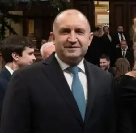 Радев скаран с дъщеря си СНИМКИ