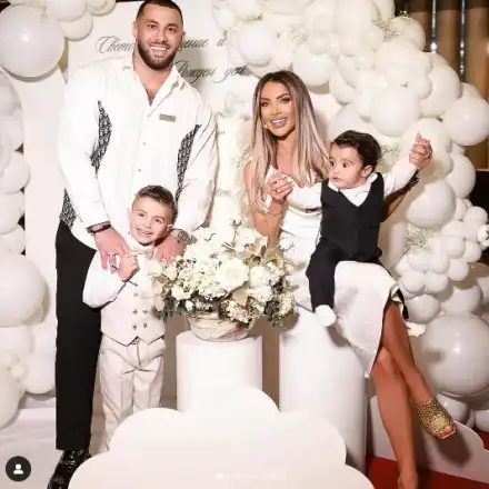 Русата Златка кръсти сина си в Арменската църква