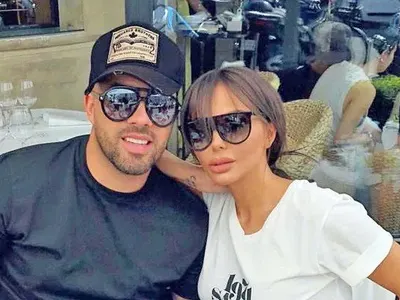 Седмици след раждането на бебето: Николета и Ники М. се преместиха в приказен палат СНИМКИ