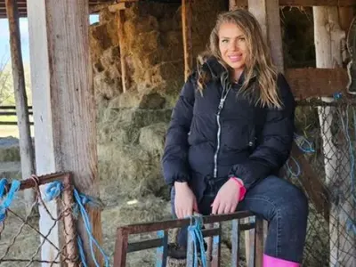 Секси фермерка си търси мъж: Да е забавен, уравновесен и самостоятелен (СНИМКИ)