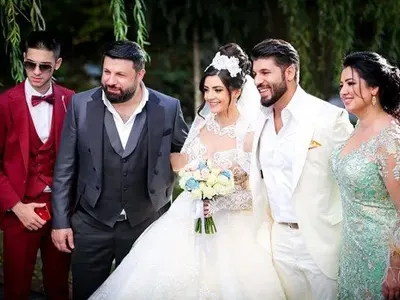 Семейство Стораро си говорят само на турски език