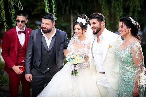 Семейство Стораро си говорят само на турски език