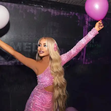 Теди Александрова със зъби на бартер