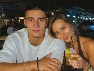 Теодора Мудева прежали Румен Радев! Илиян от "Игрите" е новата плячка на миската (СНИМКИ)