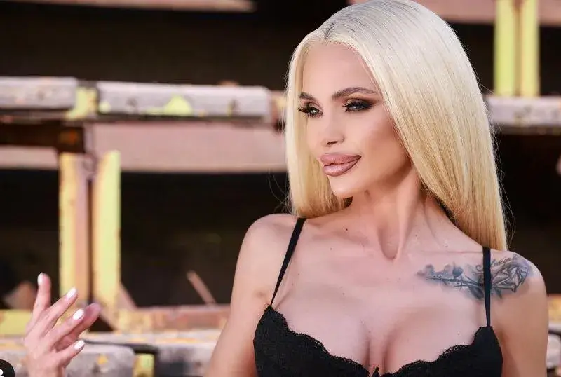 ТОТАЛЕН РЕЗИЛ за Мария! Свалиха „новата“ й песен! Фенове я попиляха