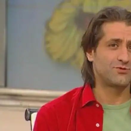 Влюбена режисьорка атакува Фицата, той скача през балкона