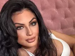 Ето я голямата любов на Венцислава Тафкова! Фото как се гушкат ТУК