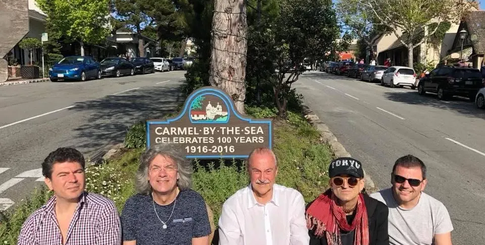 За турнето на “Фондацията” Дони си купи имот в САЩ