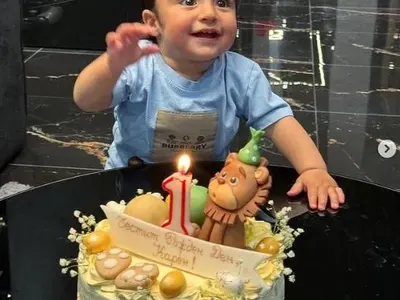 Златка показа малкия Карен