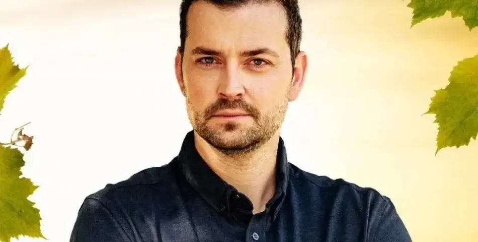 Зомбори бяга от театъра, намери си филмов агент, мисли за музикални проекти