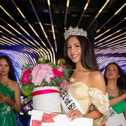 17 годишна ученичка стана Модел на България