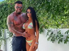 Бившата на Благо с нови цици?