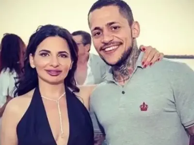 Братът на криптоизмамницата Ружа Игнатова куфее на "Мегадет" (СНИМКИ)