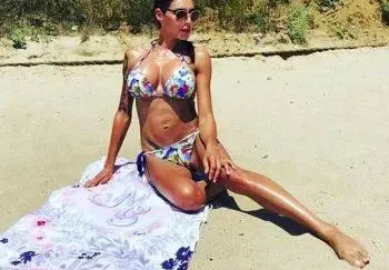 Черната Златка заживя на плажа