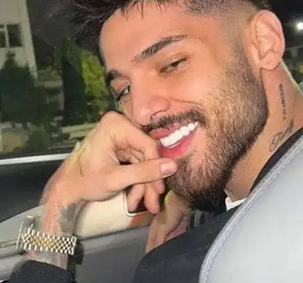 Емрах размахва пищов на морето