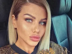 Христиана от „Ергенът”  си хвана гадже бизнесмен