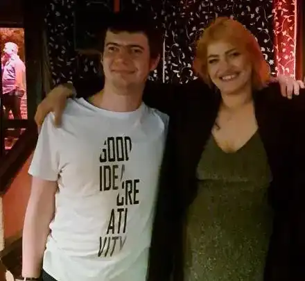 Жана Бергендорф е неузнаваема: Пребори дрогата, напълня и се изруси, пее като ЗВЯР